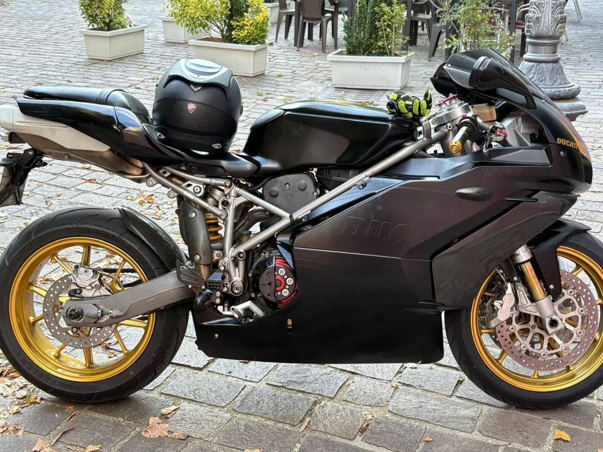 Ducati 999 (2002 - 04)