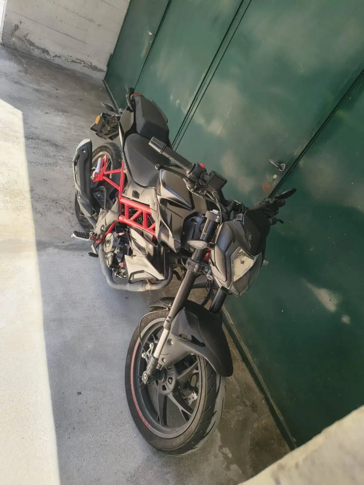 Benelli BN 125 (2021 - 25) (4)