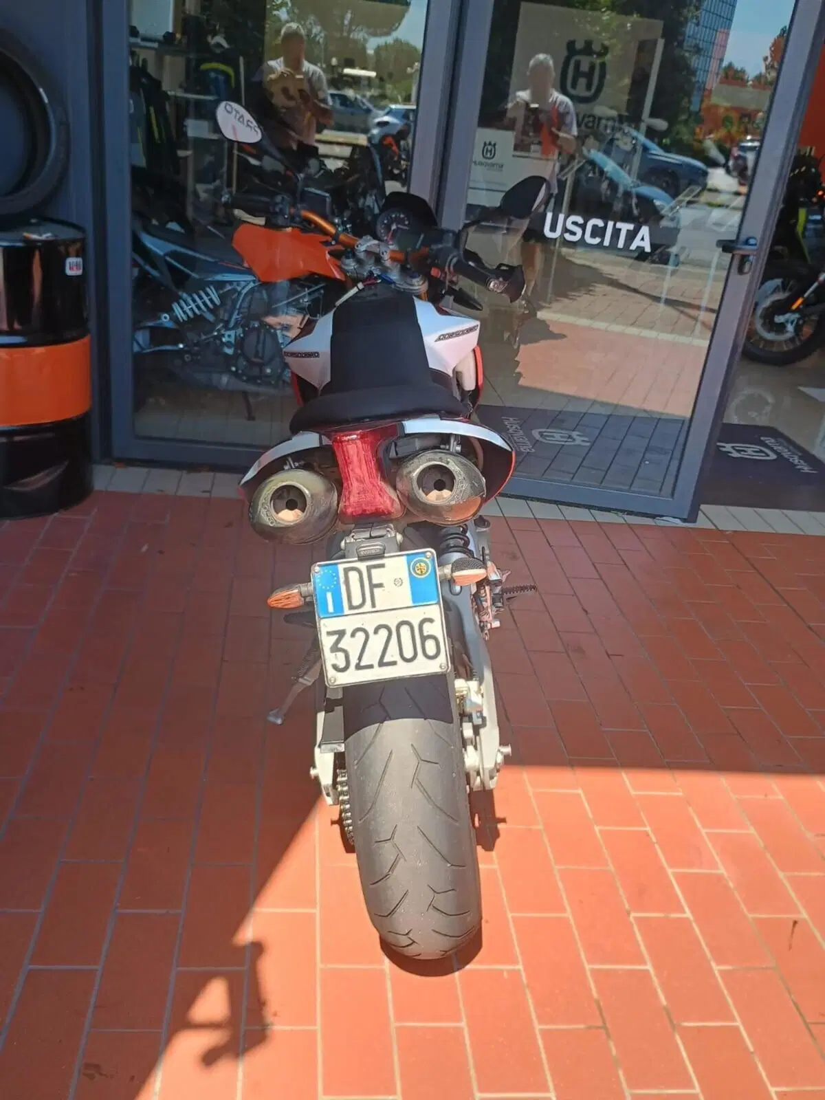 Aprilia Dorsoduro 750 (2009 - 14) (7)