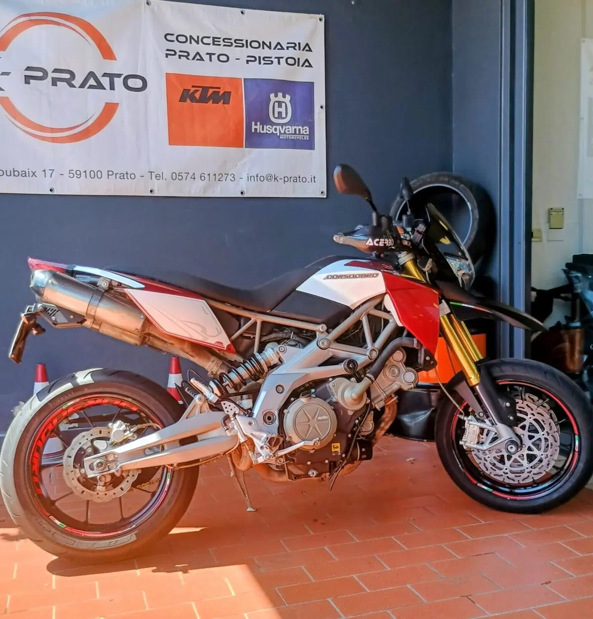 Aprilia Dorsoduro 750 (2009 - 14) (4)