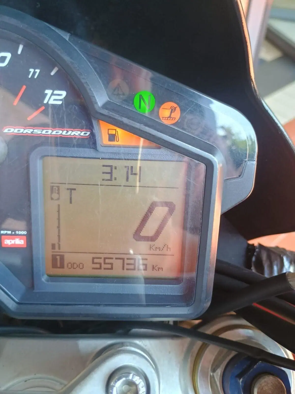 Aprilia Dorsoduro 750 (2009 - 14) (10)