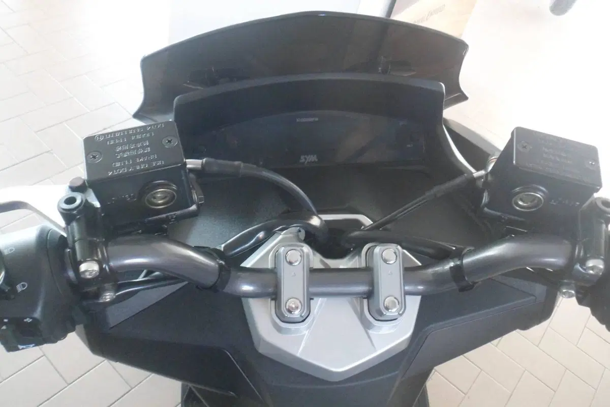 Sym Jet X 125 ABS + TCS (2026) (5)