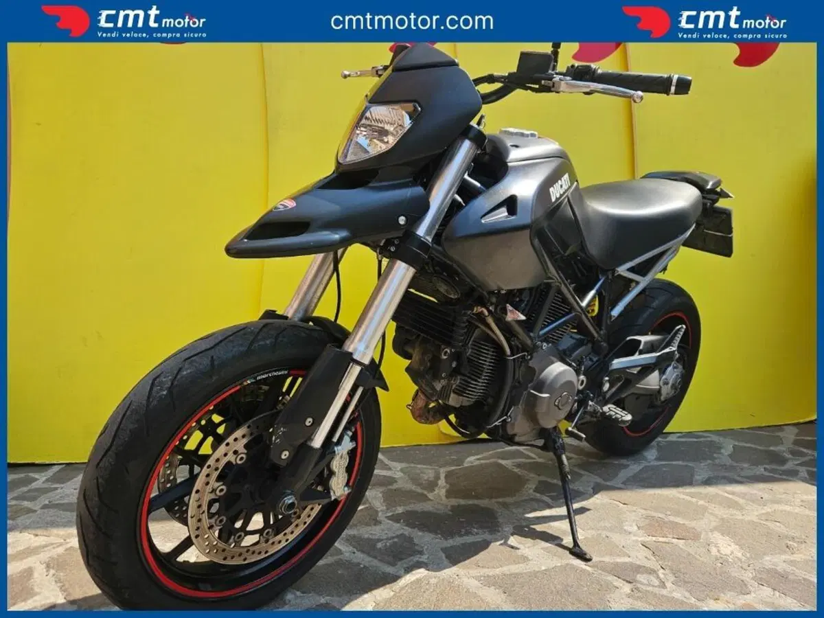 Ducati Hypermotard 796 (2012) (2)