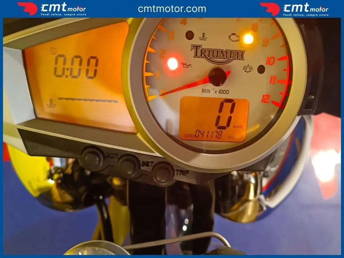 Triumph Speed Triple 1050 (2005 - 11) (5)