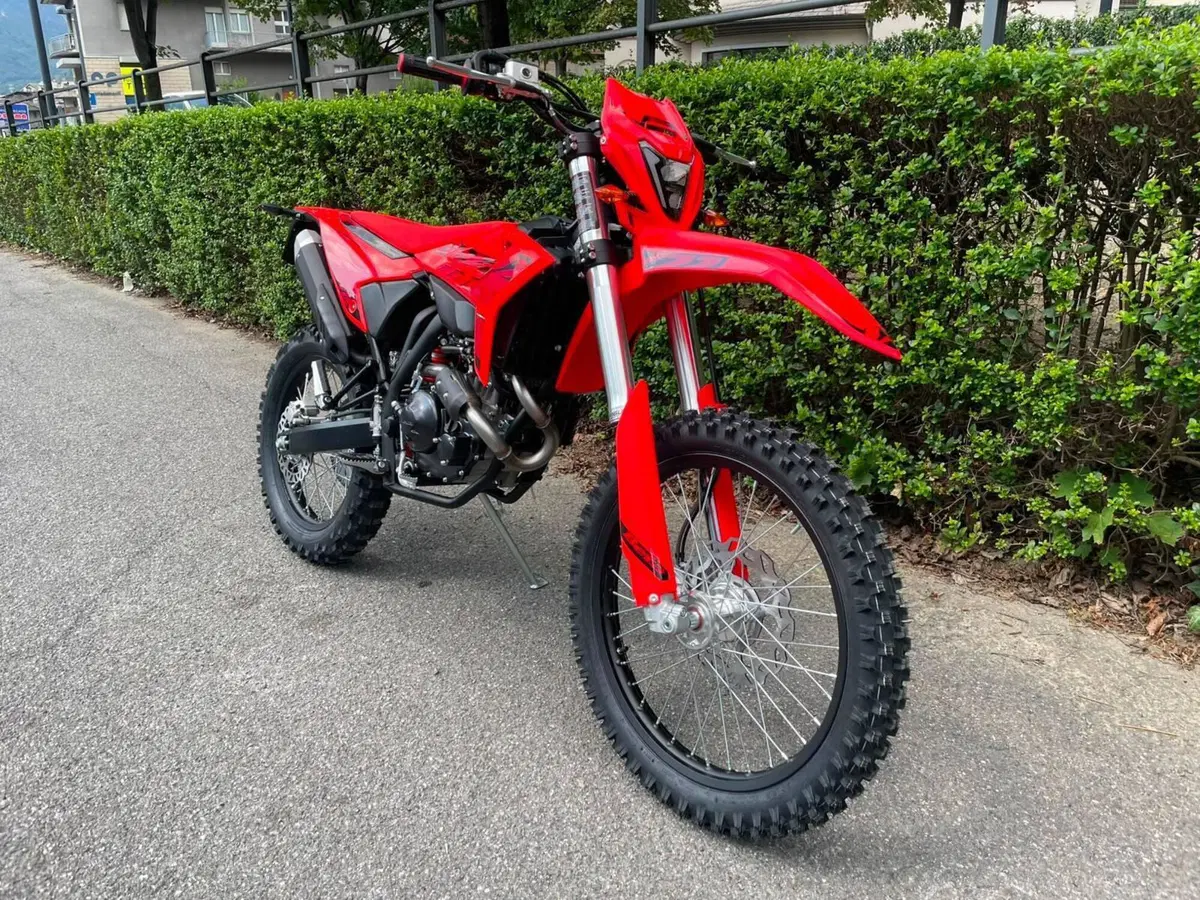 Betamotor RR 125 4T Enduro T (2025 - 26) (3)