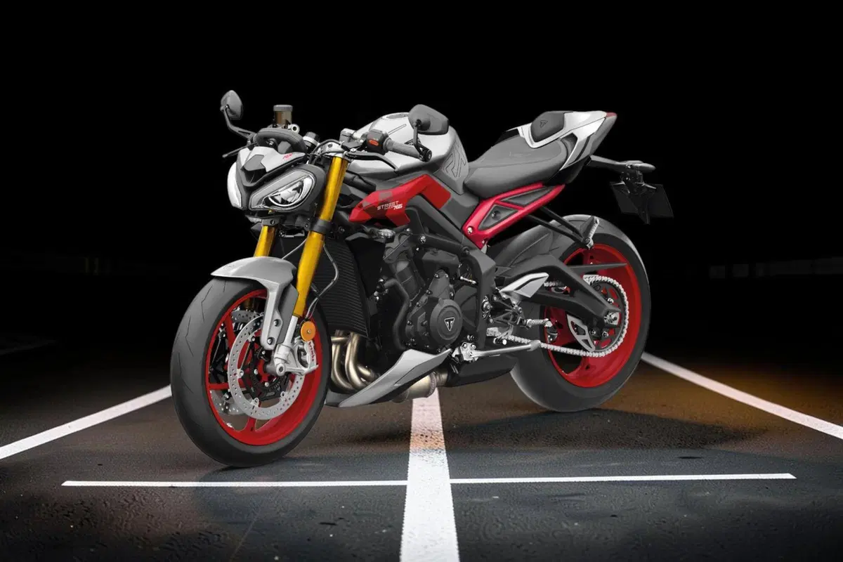 Triumph Street Triple 765 RX (2026) (3)