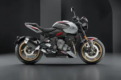 Triumph Trident 800 (2026) nuova