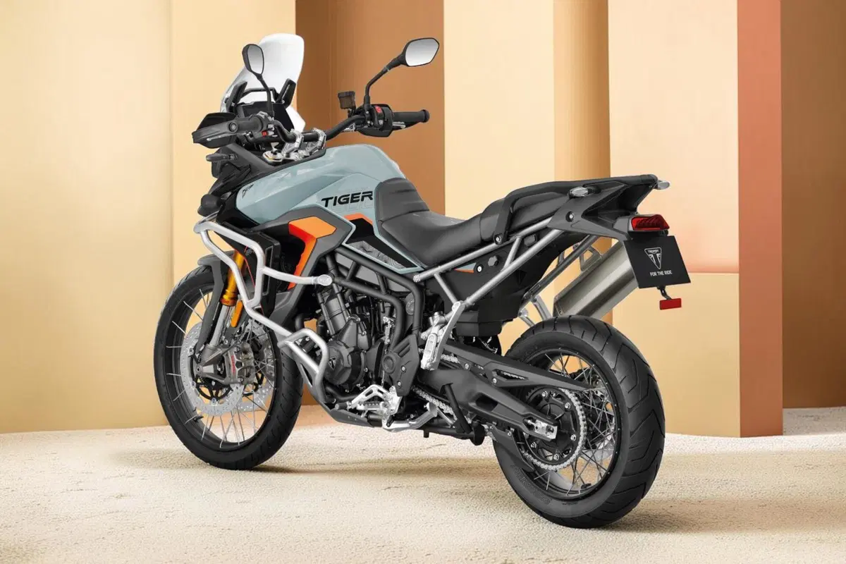 Triumph Tiger 900 Desert Special Edition (2026) (3)