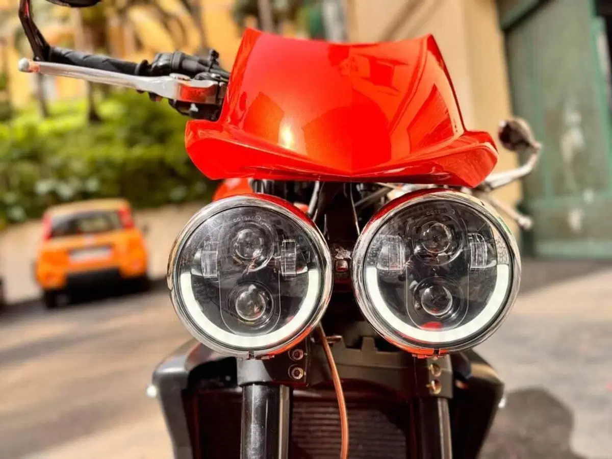 Triumph Speed Triple 1050 (2005 - 11) (6)