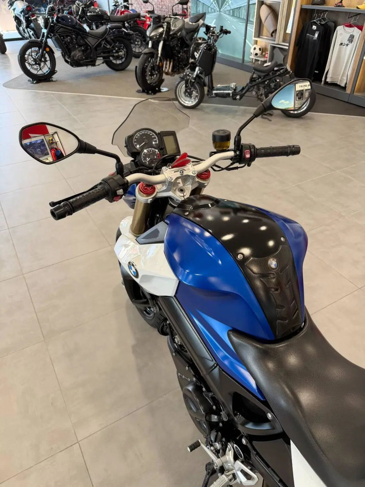 Bmw F 800 R (2015 - 16) (8)