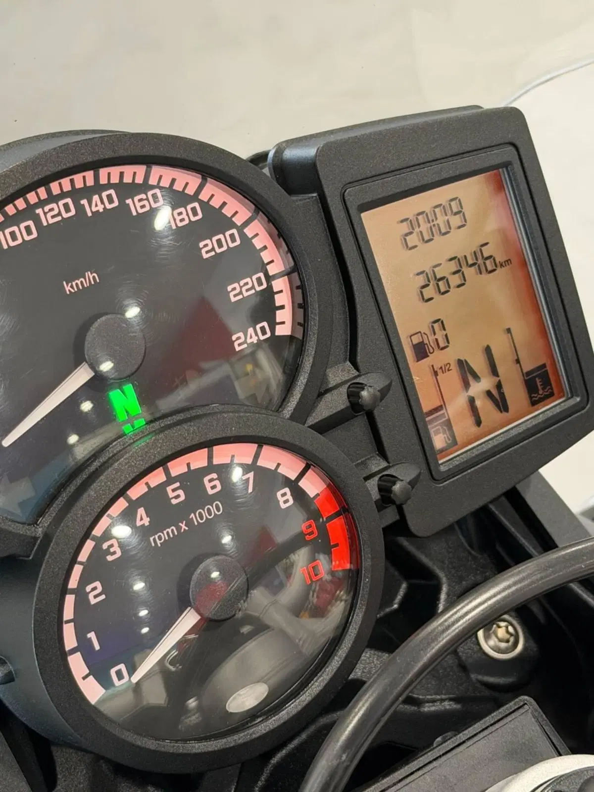 Bmw F 800 R (2015 - 16) (16)