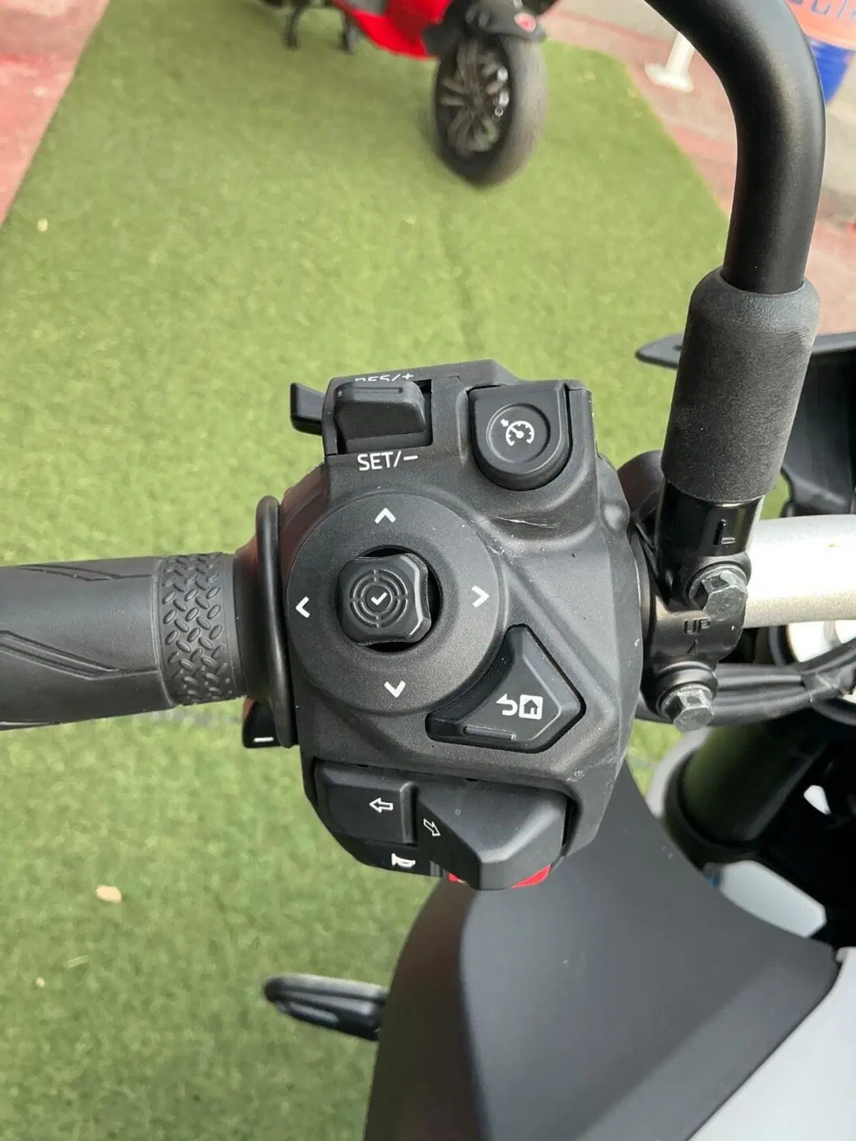 Yamaha MT-07 Y-AMT (2025 - 26) (11)