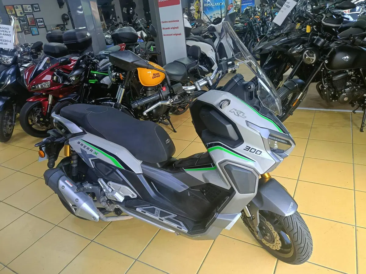 Kl Brera X 300 (2022 - 24) (2)