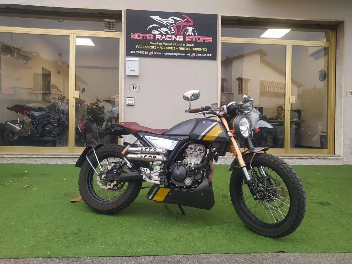 FB Mondial HPS 125 (2017 - 19) (2)