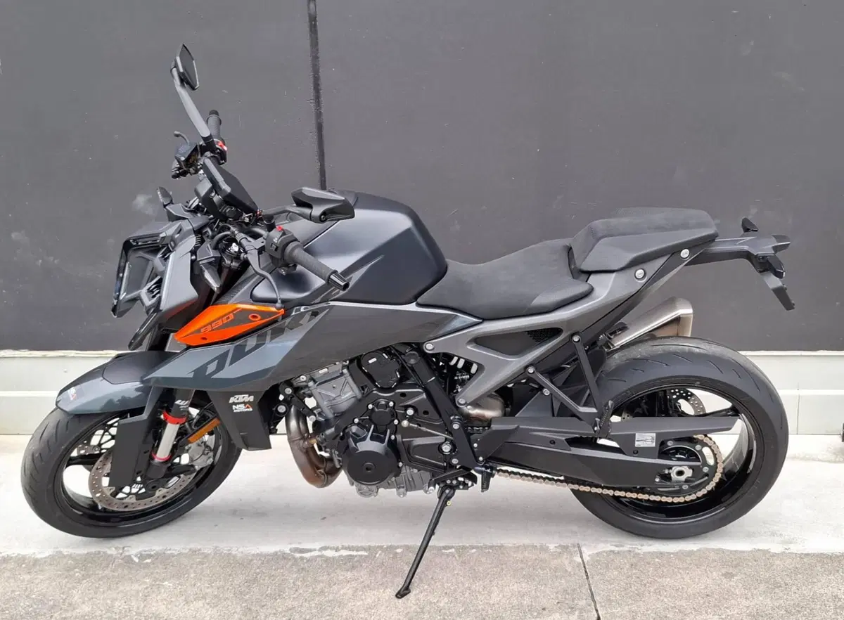 KTM 990 Duke (2024 - 26) (3)