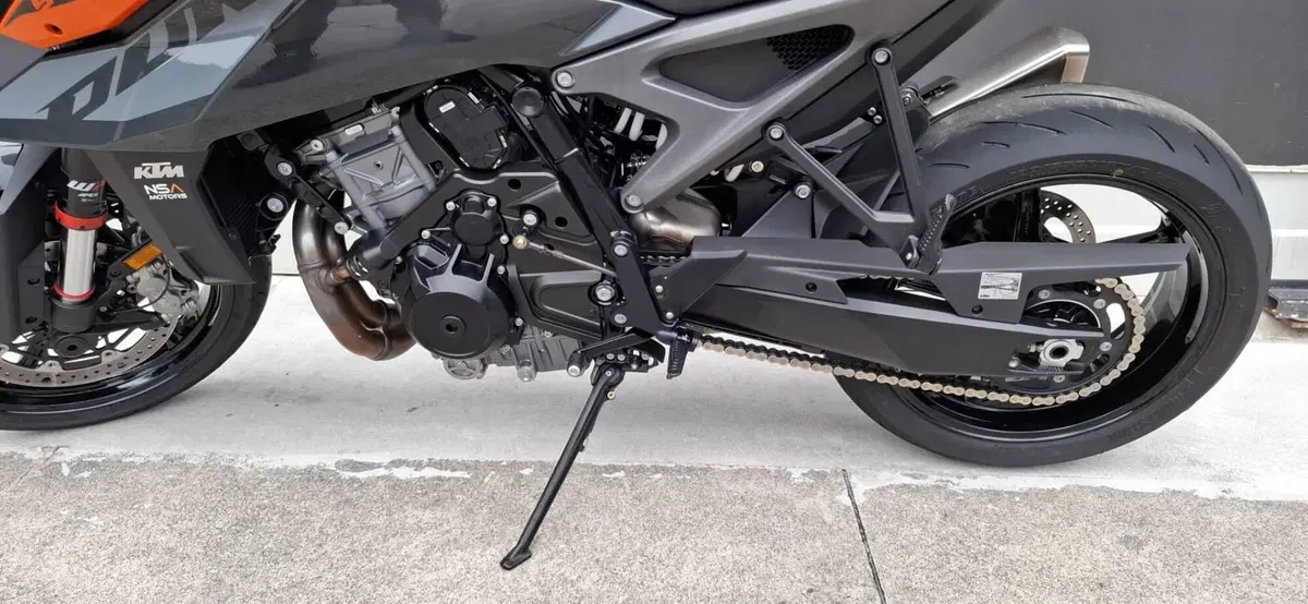 KTM 990 Duke (2024 - 26) (5)