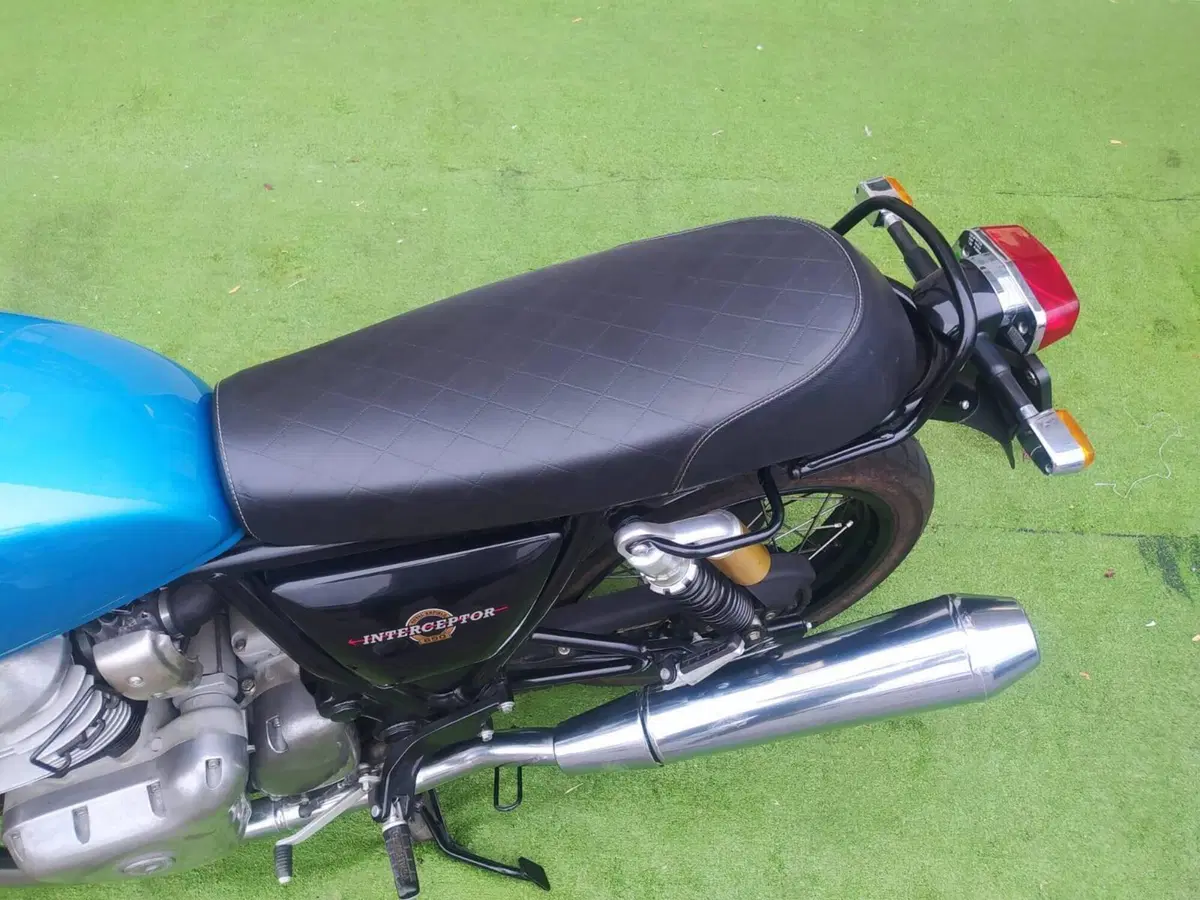 Royal Enfield Interceptor 650 (2021 - 26) (7)