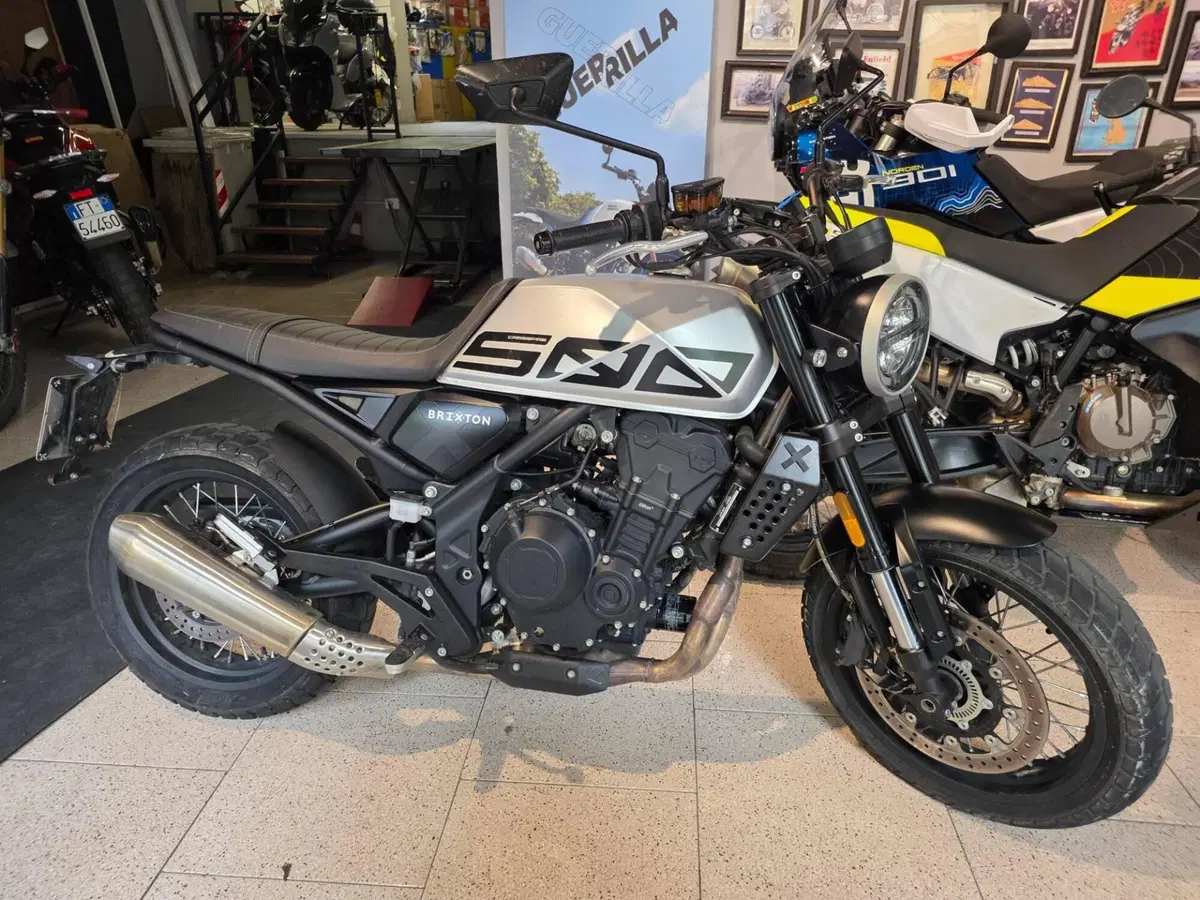 Brixton Motorcycles Crossfire 500 X (2021 - 26)