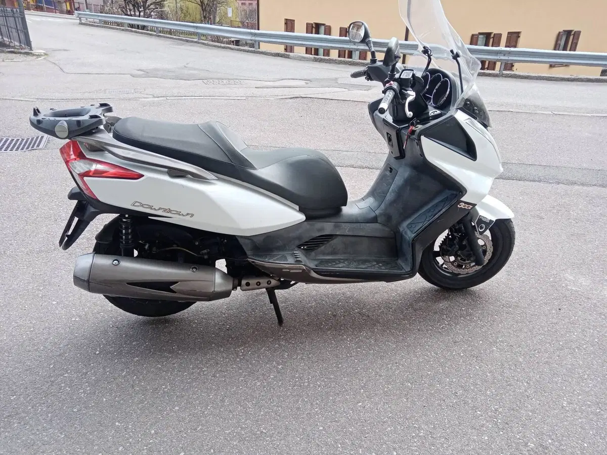 Kymco Downtown 300i ABS (2009 - 17) (4)
