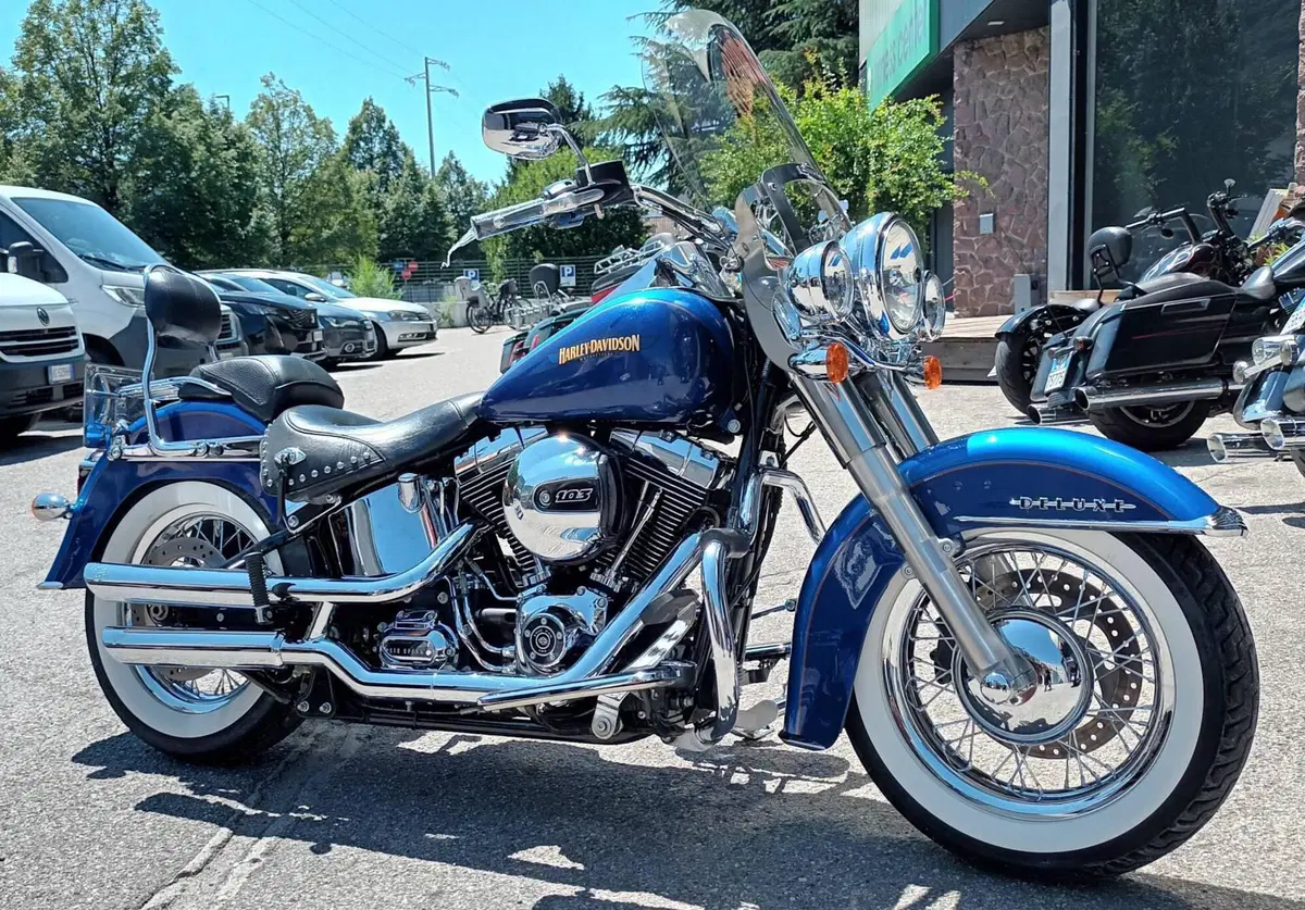 Harley-Davidson 1690 Deluxe (2016 - 17) - FLSTN