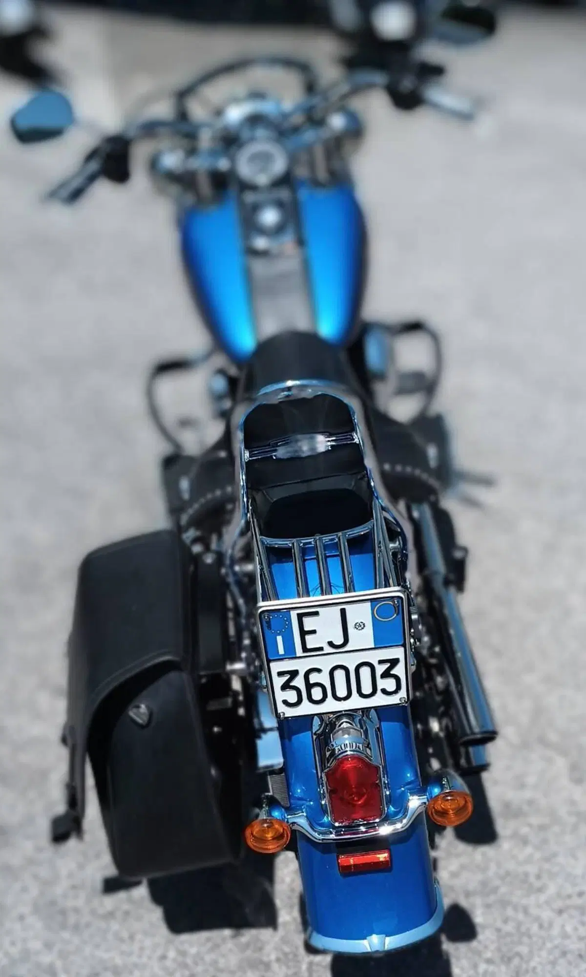 Harley-Davidson 1690 Deluxe (2016 - 17) - FLSTN (6)