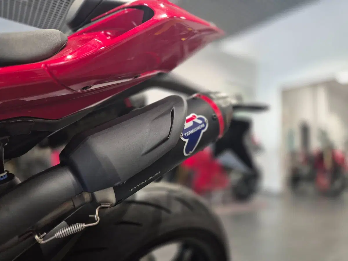 Ducati Streetfighter V2 S (2025 - 26) (13)