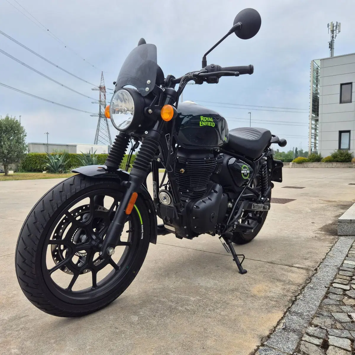 Royal Enfield HNTR 350 (2022 - 26) (4)