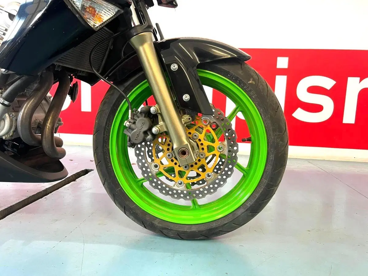 Kawasaki ER-6N (2006 - 09) (5)