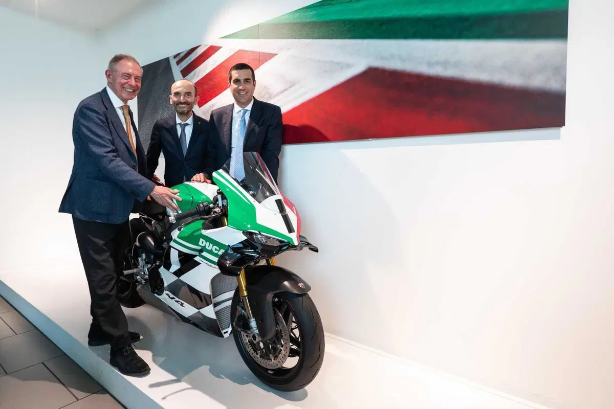 Moto d’Italia. Ducati. Lasciamo stare Volkswagen. Claudio Domenicali. “È il ducatista uno dei principali azionisti dell'azienda”