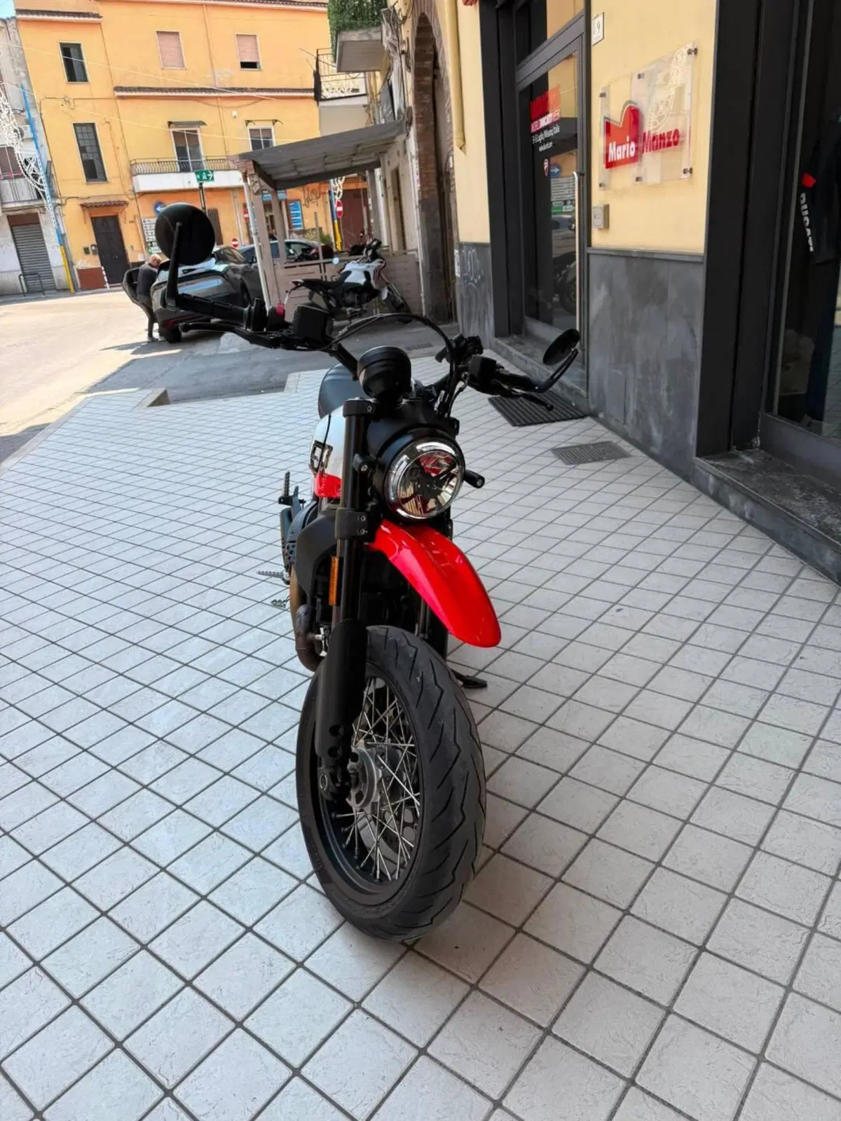 Ducati Scrambler 800 Urban Motard (2022) (2)