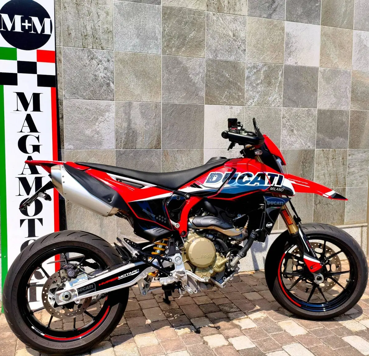 Ducati Hypermotard 698 Mono (2024 - 26) (4)