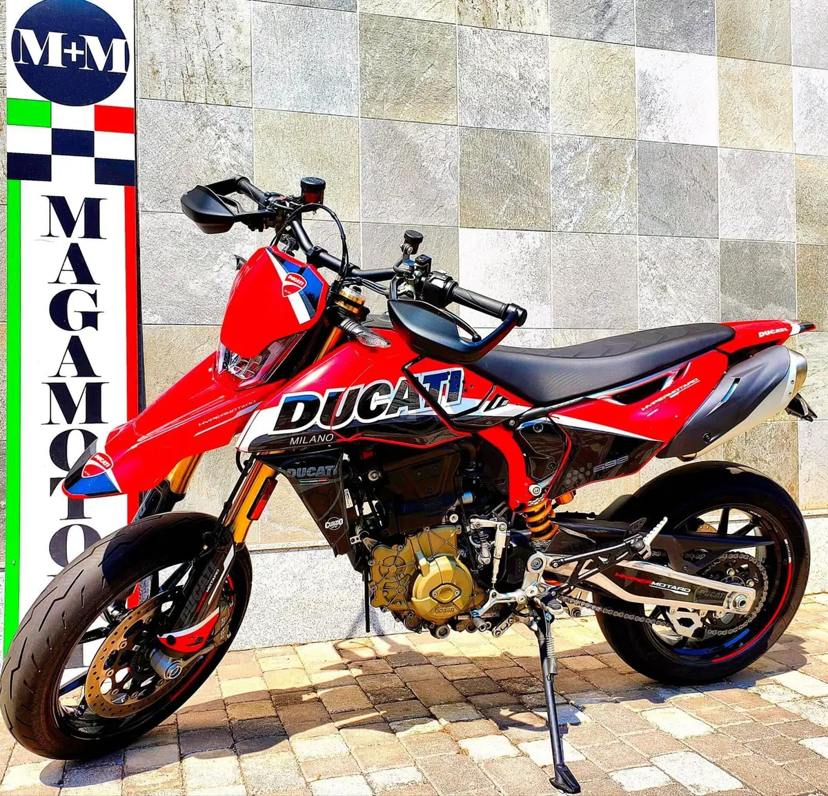 Ducati Hypermotard 698 Mono (2024 - 26) (2)