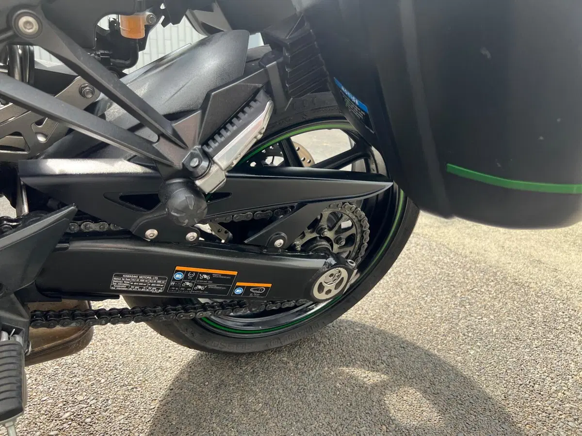 Kawasaki Ninja 1000 SX (2021 - 24) (16)