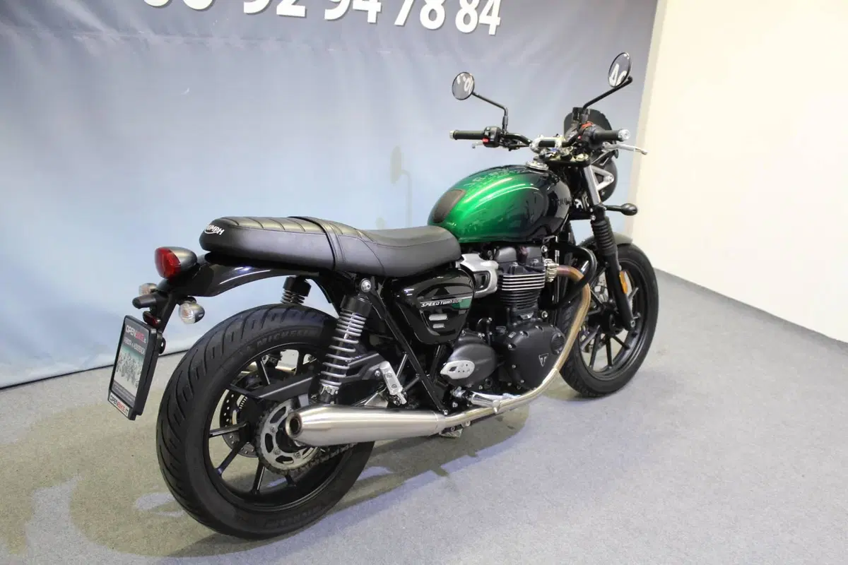 Triumph Speed Twin 900 (2023 - 24) (4)