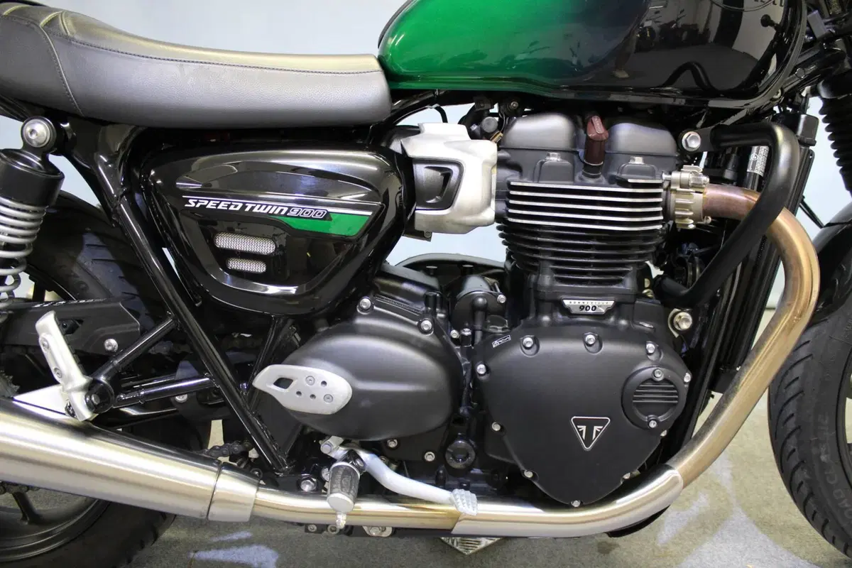 Triumph Speed Twin 900 (2023 - 24) (9)