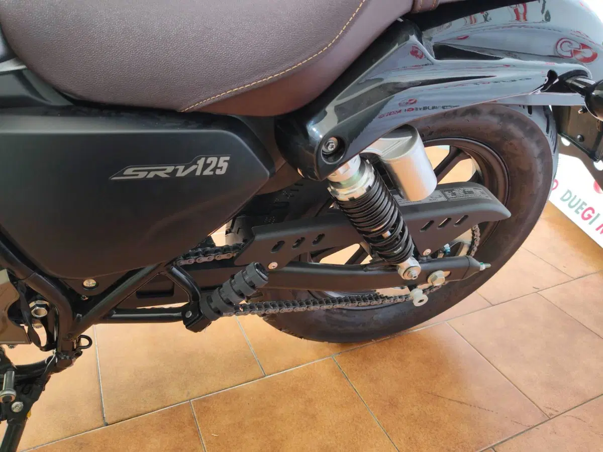 QJ Motor SRV 125 (2025 - 26) (8)