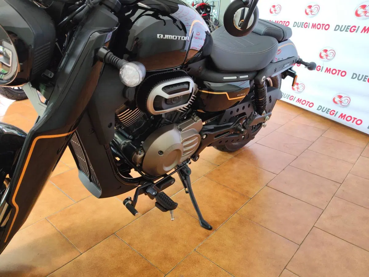 QJ Motor SRV 400 VS (2026) (9)