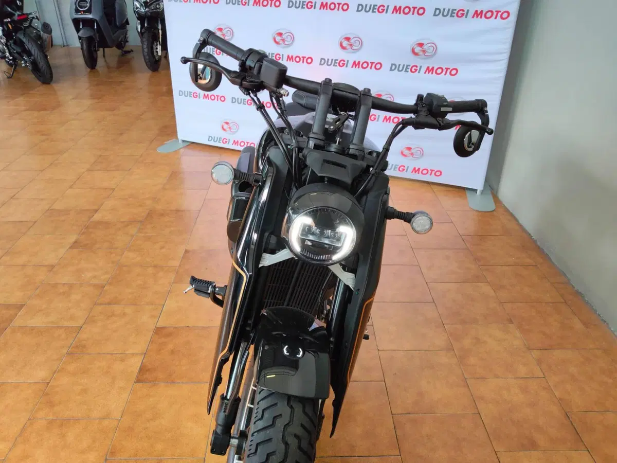 QJ Motor SRV 400 VS (2026) (13)