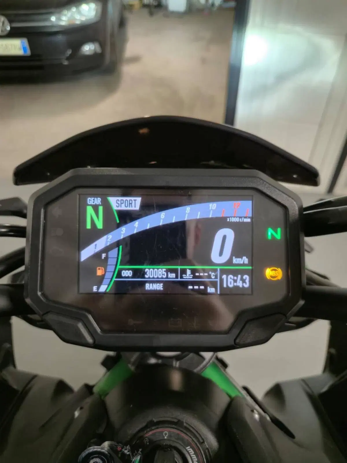 Kawasaki Z 900 SE (2022 - 24) (5)