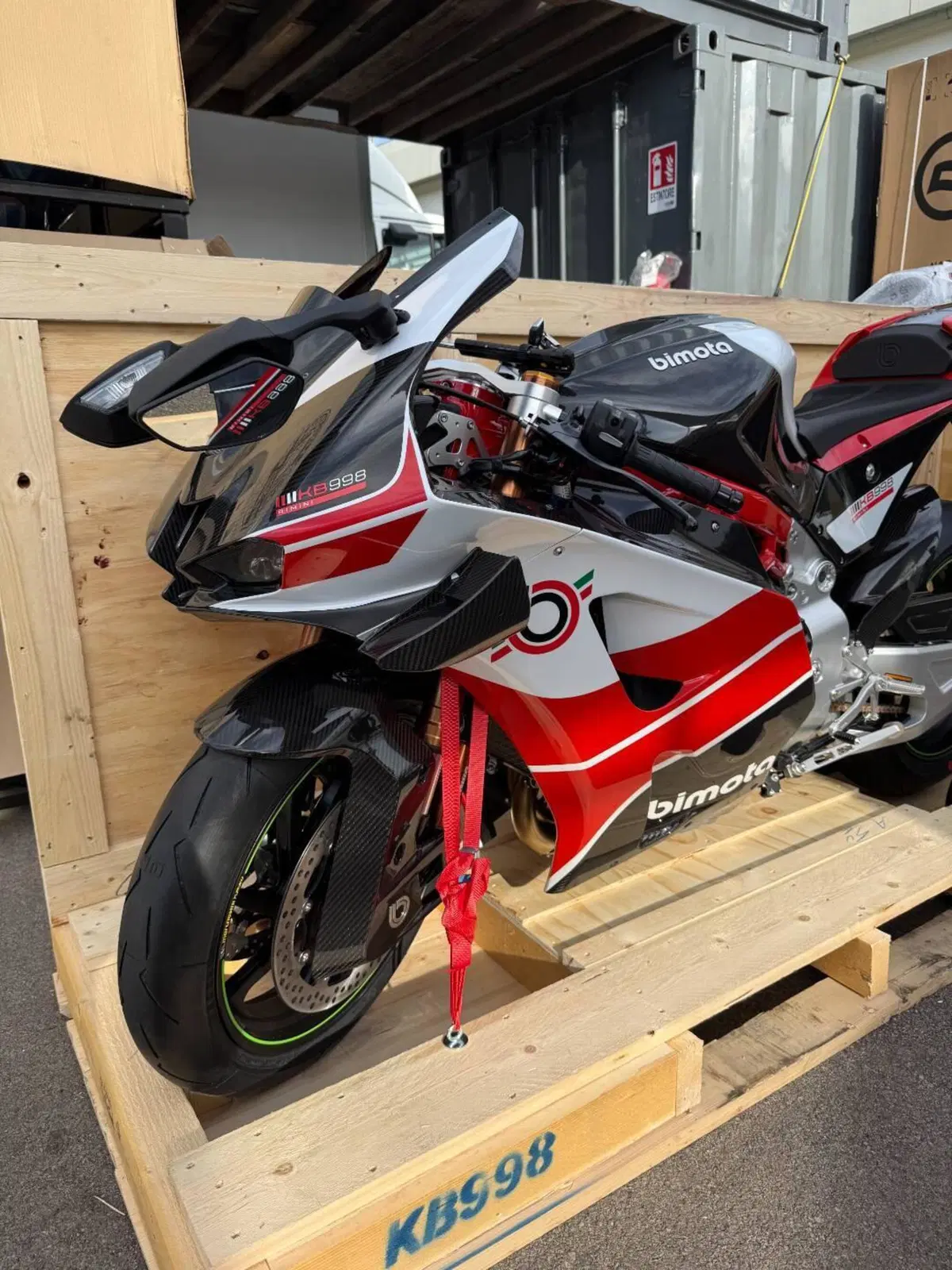 Bimota KB998 Rimini (2025 - 26) (2)