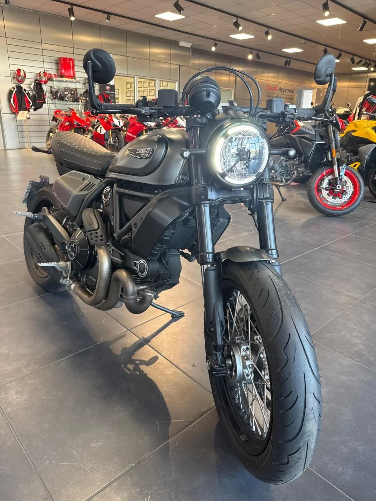 Ducati Scrambler 800 Night Shift (2021 - 22) (3)