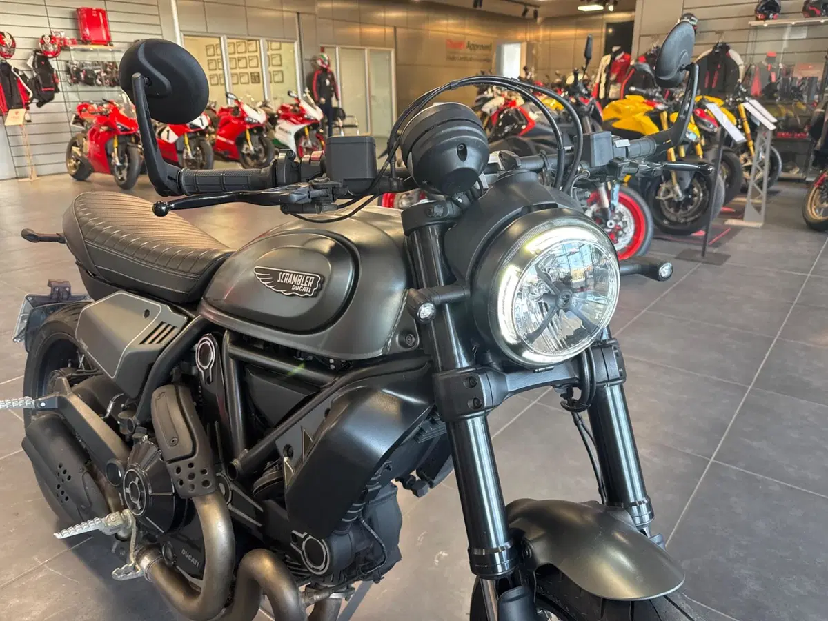 Ducati Scrambler 800 Night Shift (2021 - 22) (14)