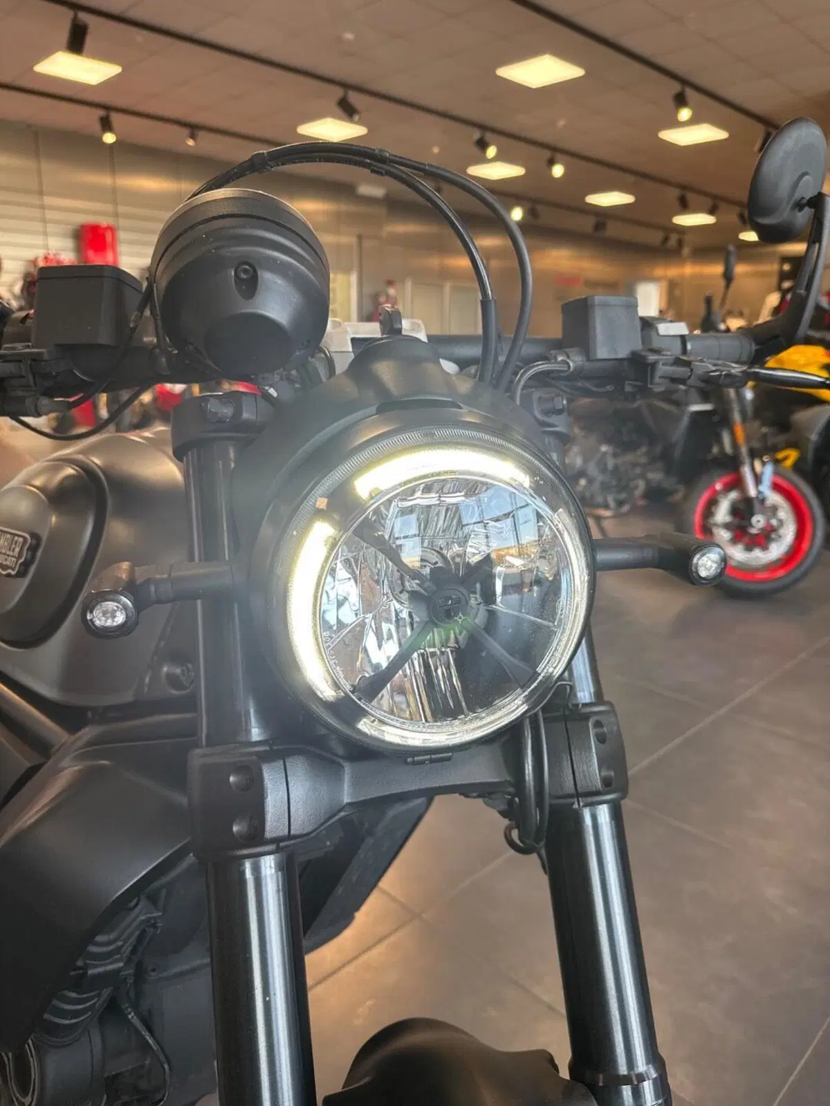 Ducati Scrambler 800 Night Shift (2021 - 22) (15)