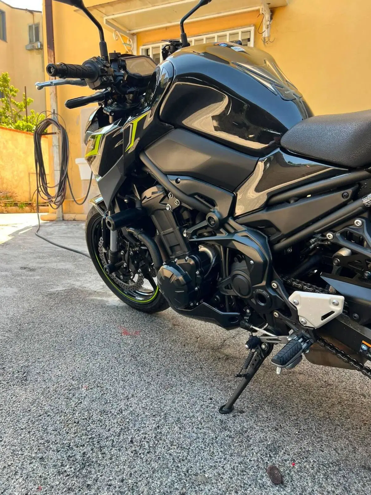 Kawasaki Z 900 (2021 - 24) (3)