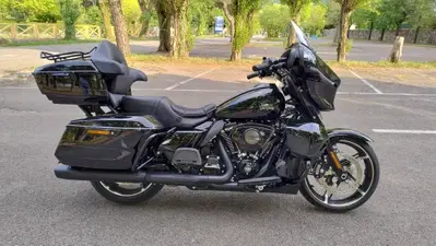 Harley-Davidson Street Glide Ultra (2025) usata