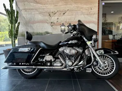 Harley-Davidson 1584 Electra Glide Standard (2008 - 10) - FLHT usata