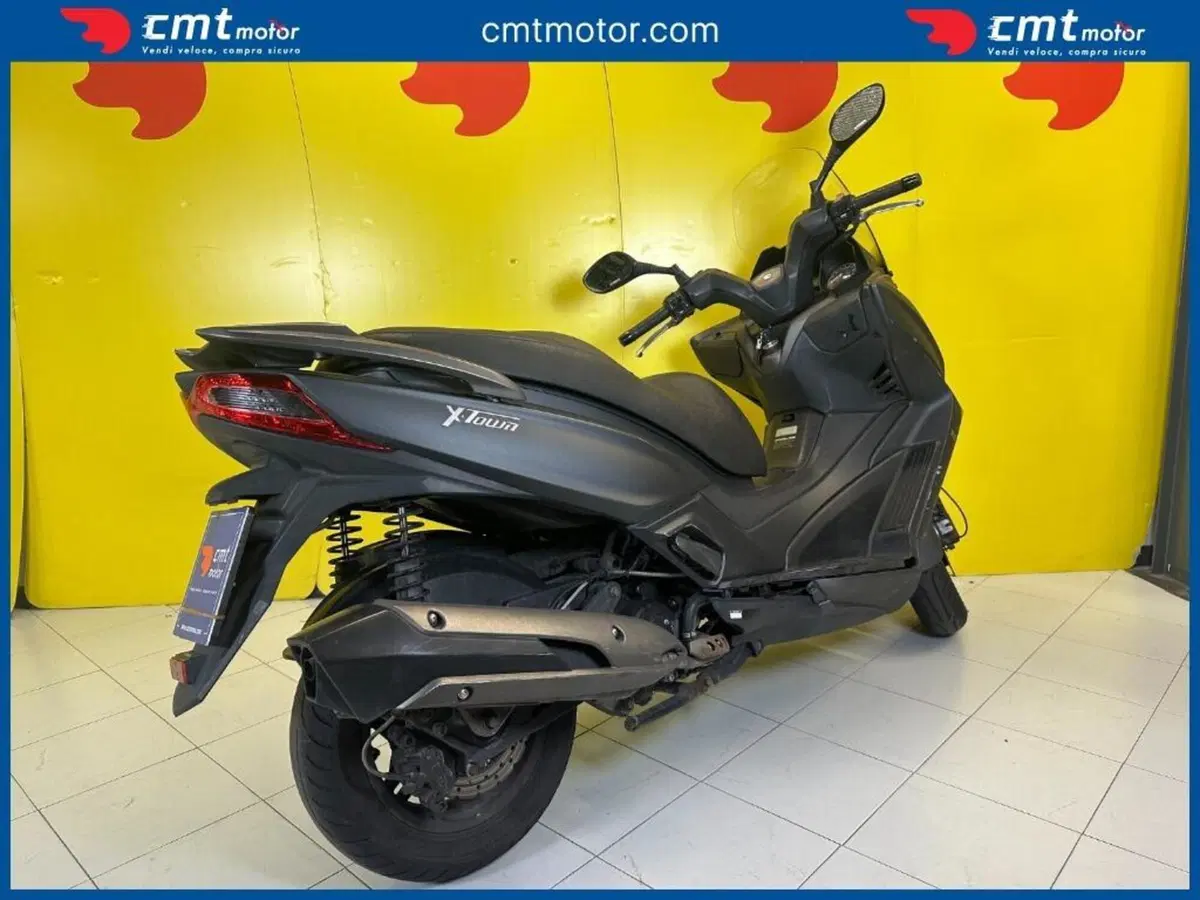 Kymco X-Town 300i ABS (2016 - 20) (4)
