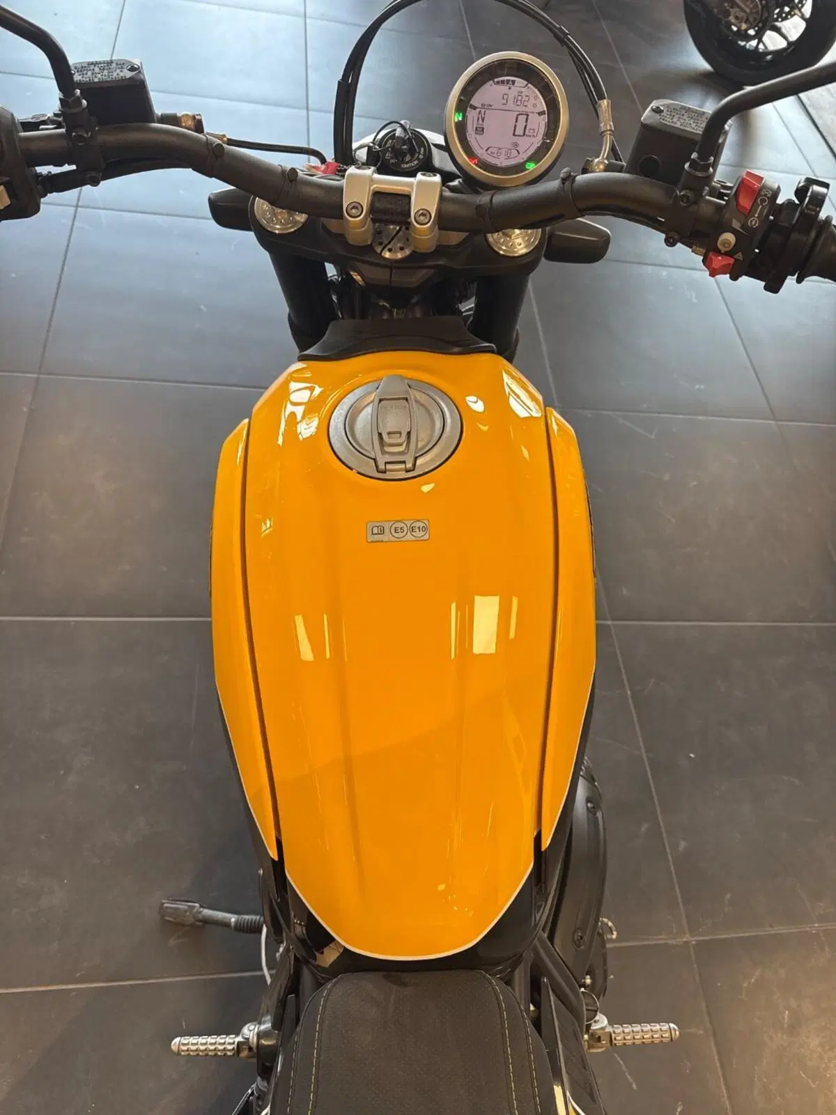 Ducati Scrambler 800 Full Throttle (2017 - 21) (7)