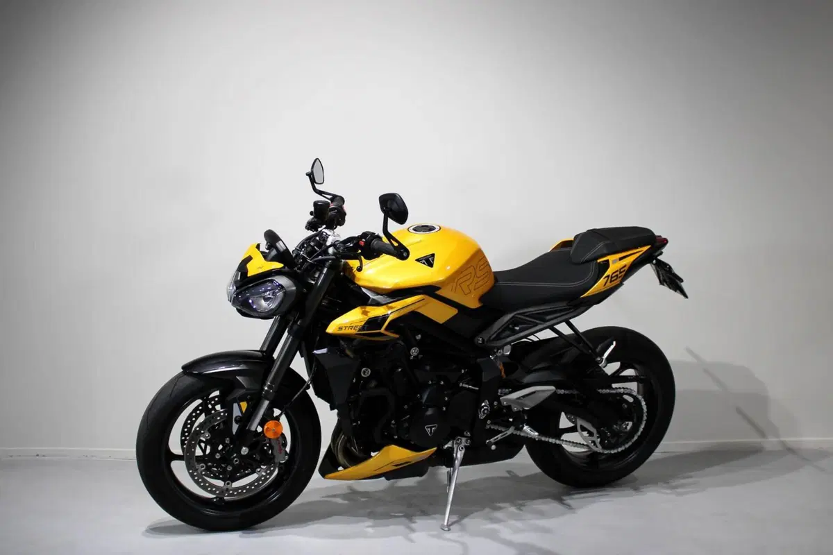 Triumph Street Triple 765 RS (2023 - 26) (3)
