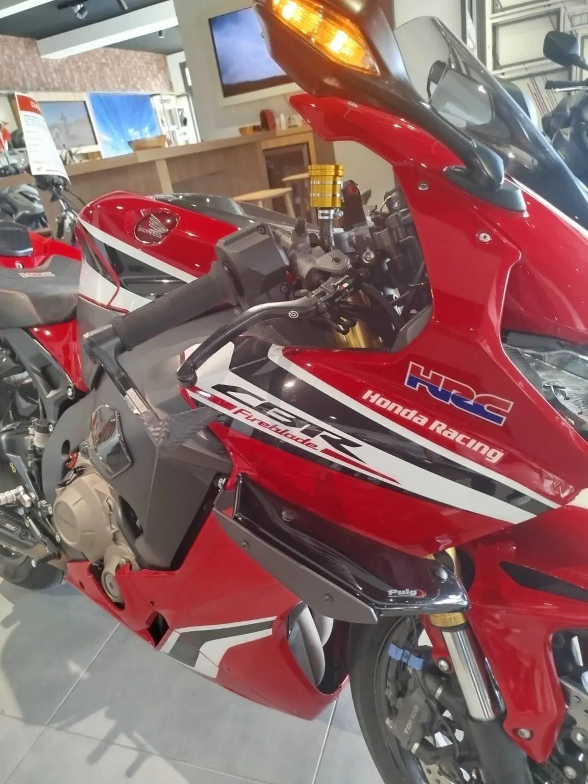 Honda CBR 1000 RR Fireblade (2017 - 19) (4)